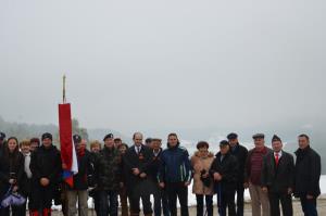 Predstavniki ruske federacije so bili počaščeni ob tolikšni udeležbi naših predstavnikov borcev, veteranskih združenje in krajanov na počastitvi spomina na ruskega vojaka.